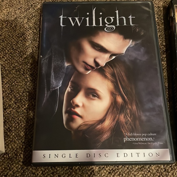 Twilight Bundle - Books n DVDs as pictured - Picture 4 of 6